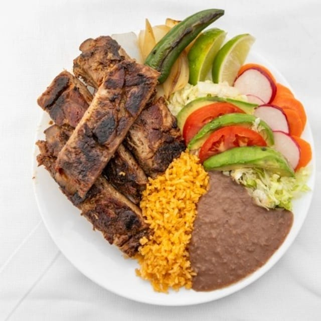 Costillas Asadas Al Carbon /Grilled Ribs.